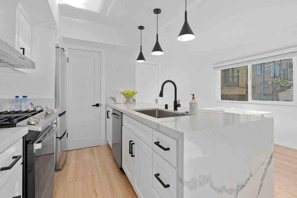 Brand New Ocean-View Beach Home Steps To The Sand! Manhattan Beach Eksteriør bilde